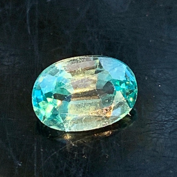 1.98 Carat Oval Blue Zircon - Precision Faceting - PLEASE SEE VIDEO - Picture 17 of 17